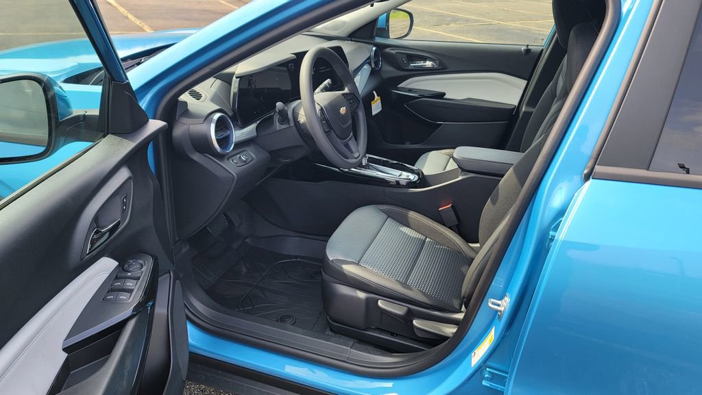 New 2026 Chevrolet Trax LT image 18