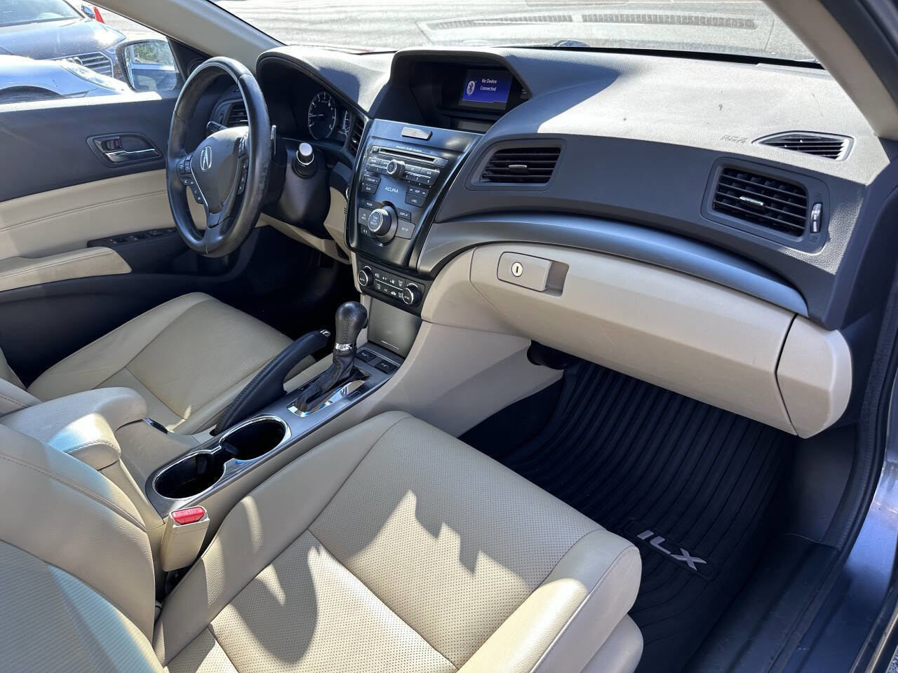Used 2014 Acura ILX w/ Premium Package FWD image 10