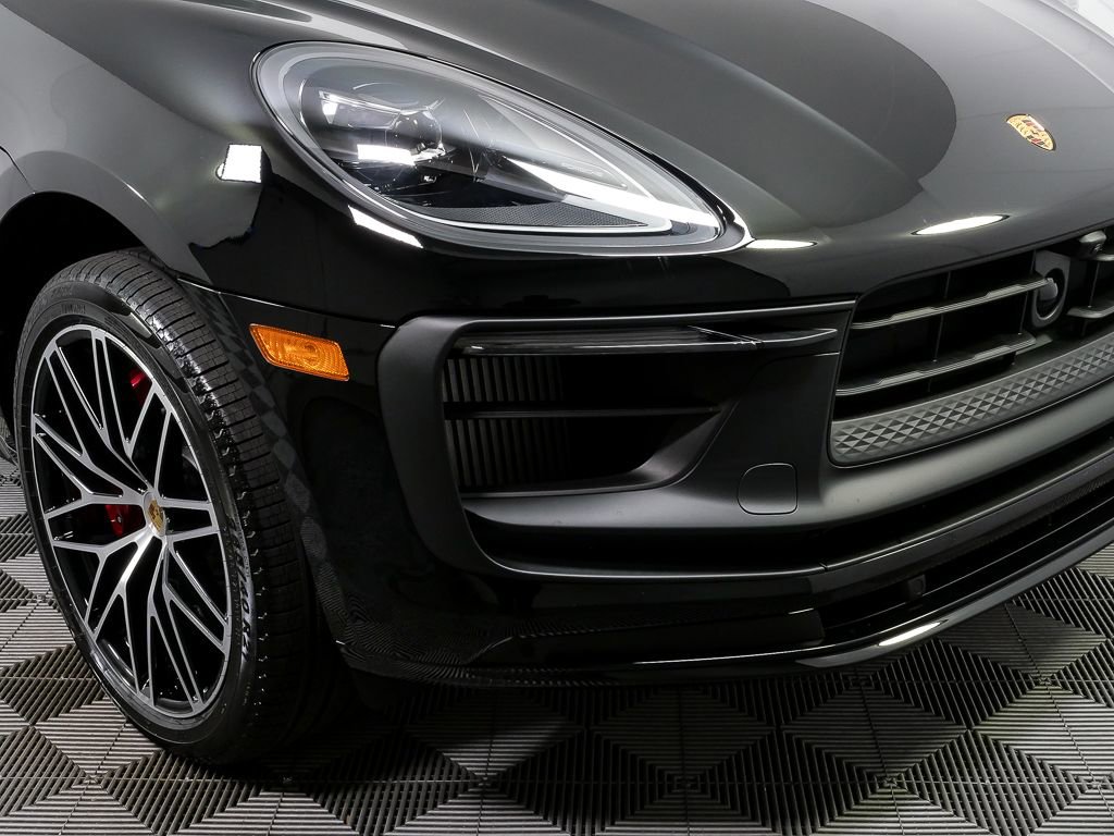 New 2026 Porsche Macan GTS image 39