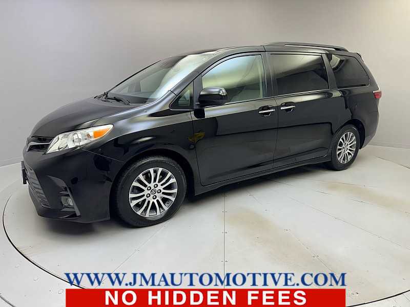 Used 2020 Toyota Sienna XLE