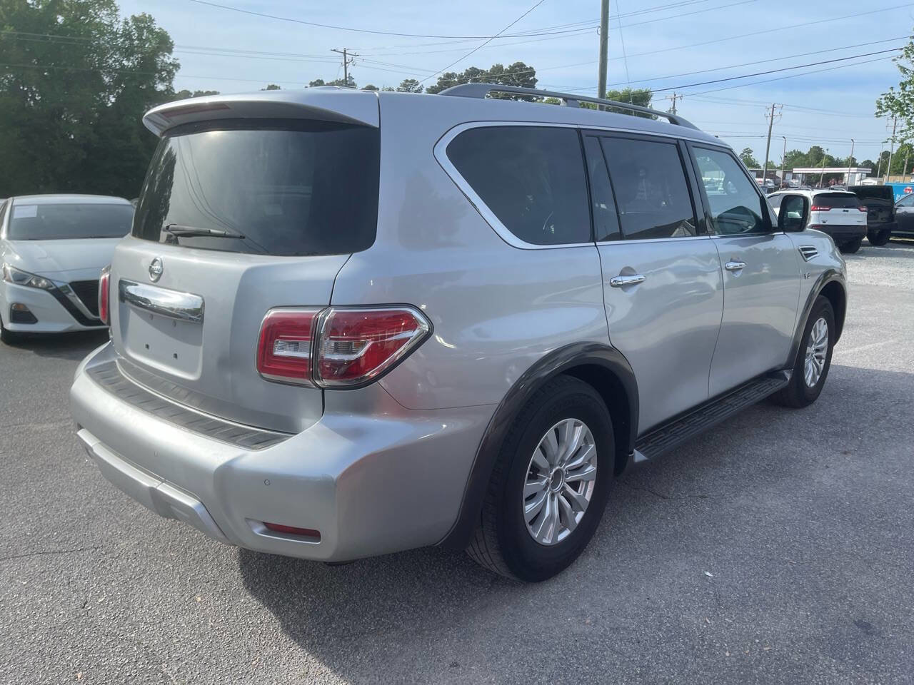 Used 2018 Nissan Armada SV w/ Driver Package RWD image 4