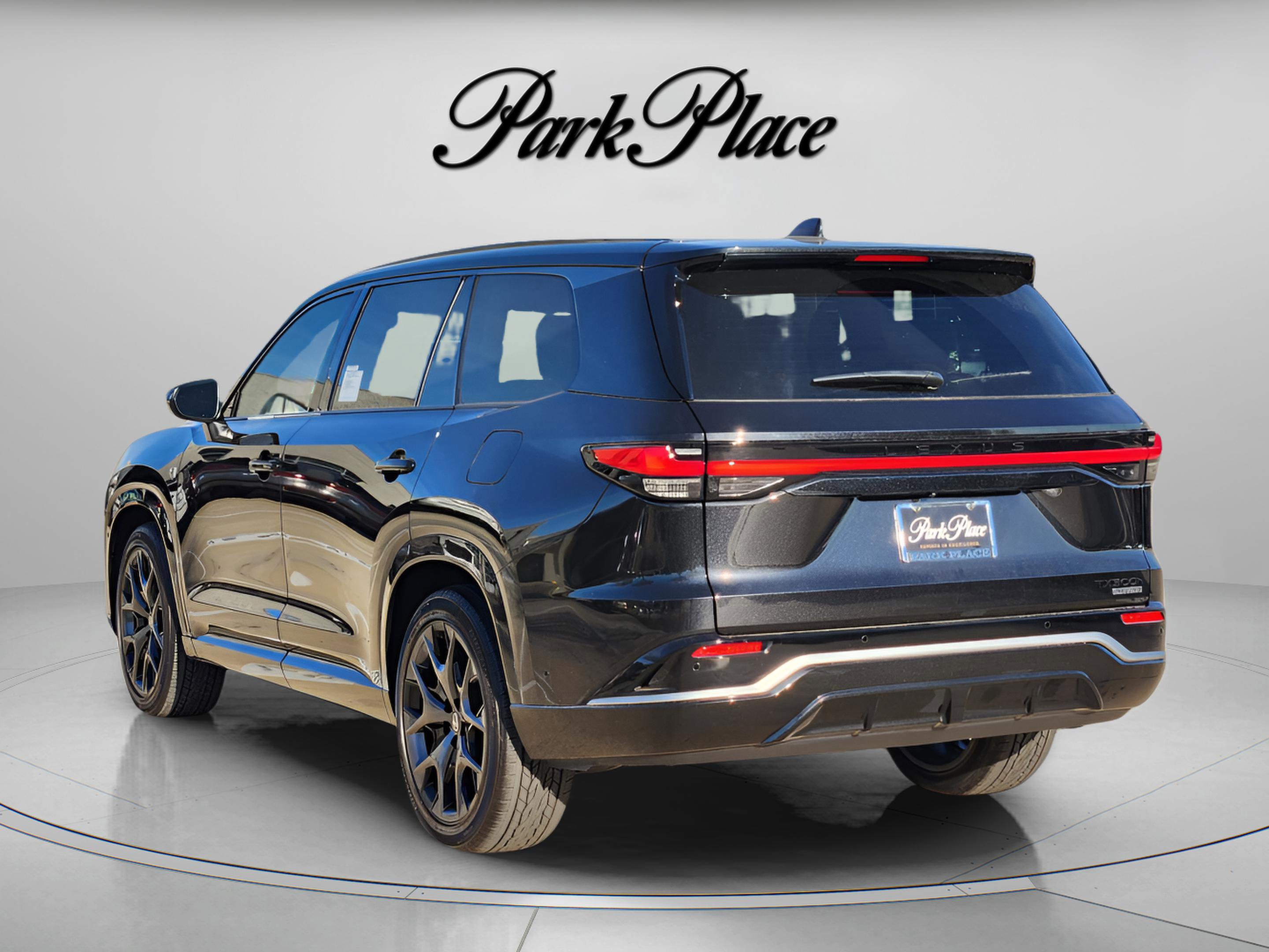 New 2026 Lexus TX 500h AWD image 3