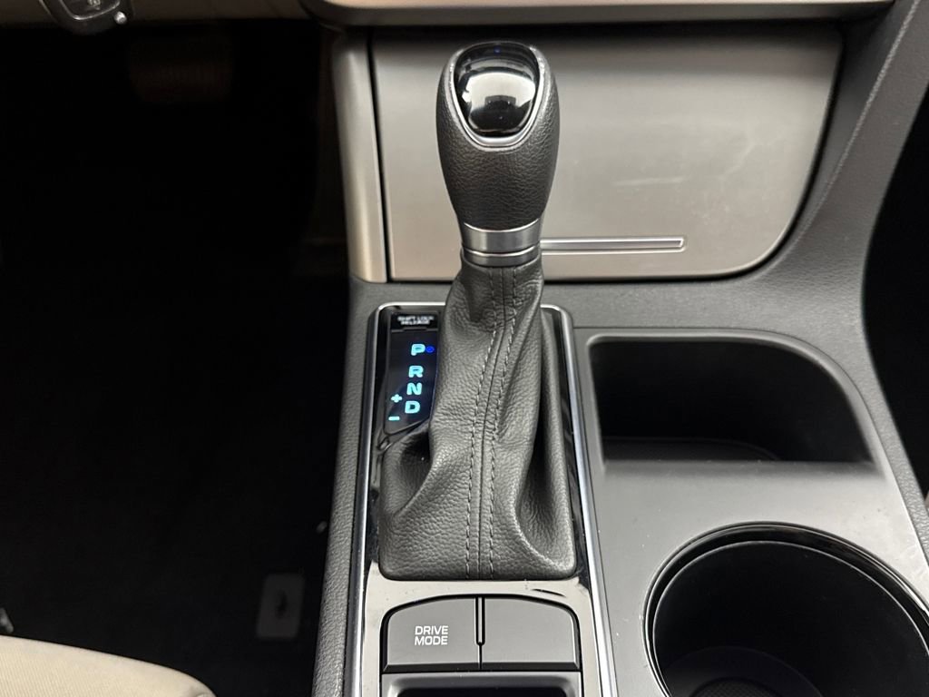 Used 2016 Hyundai Sonata SE w/ Winter Weather Package image 18