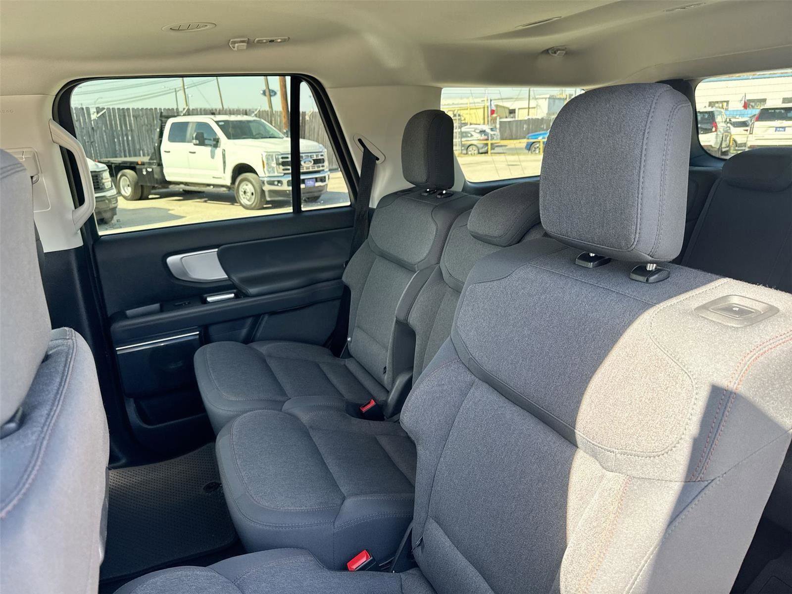 Certified 2025 Ford Expedition Active RWD image 25