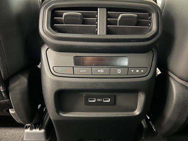 New 2025 Honda Pilot Touring image 29