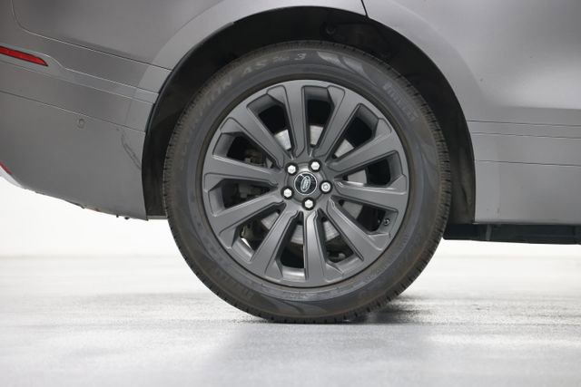 Used 2018 Land Rover Range Rover Velar R-Dynamic SE AWD/4WD image 16