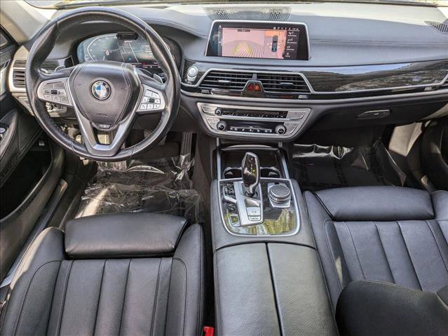 Used 2020 BMW 745e xDrive image 16