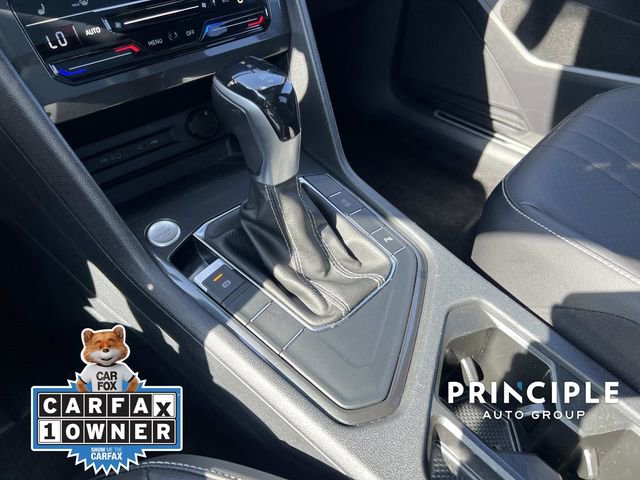Certified 2022 Volkswagen Tiguan SE R-Line image 27
