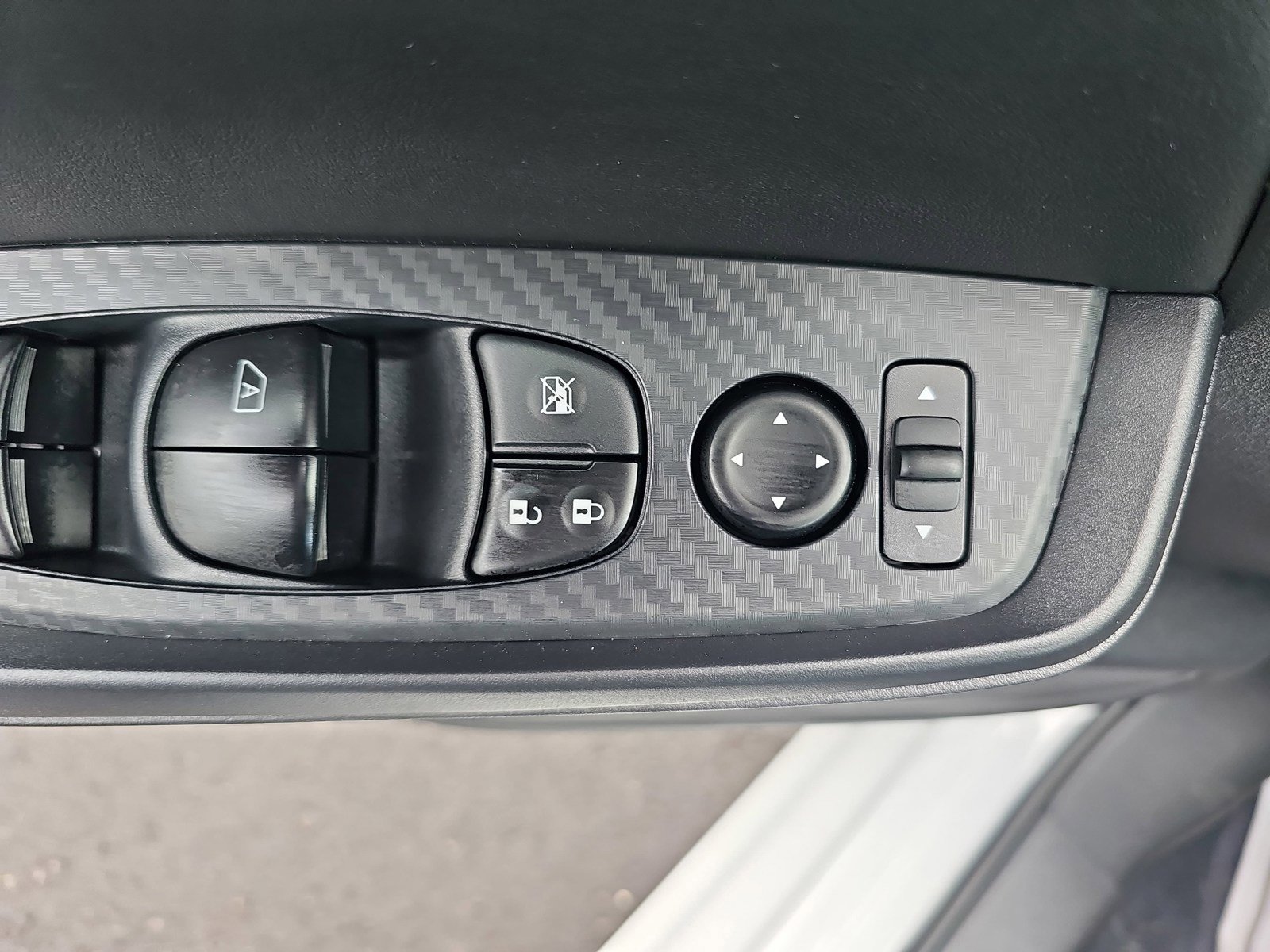 Used 2025 Nissan Sentra S FWD image 29