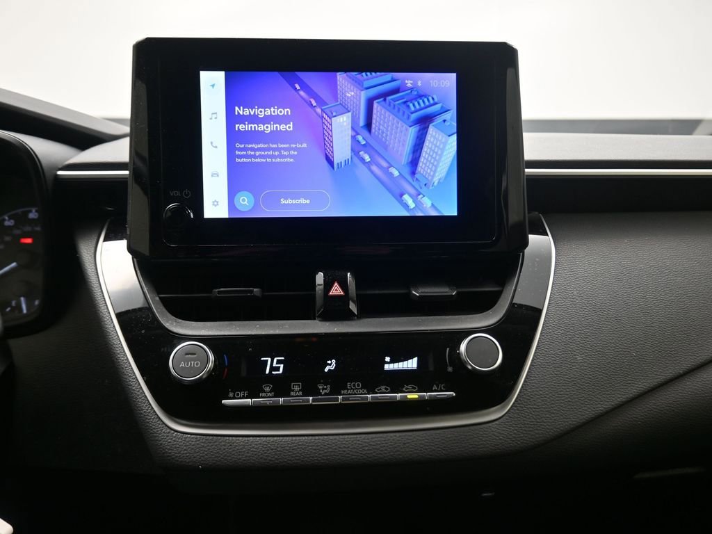 Used 2025 Toyota Corolla LE image 8