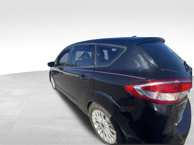Used 2017 Ford C-MAX SE w/ Interior Protection Package FWD image 5