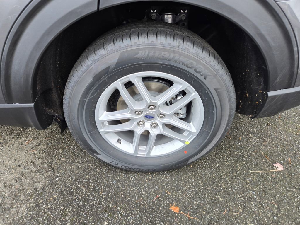 New 2026 Ford Explorer Active image 9