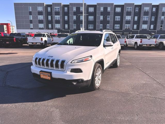 Used 2017 Jeep Cherokee Latitude w/ Safety/Convenience Group