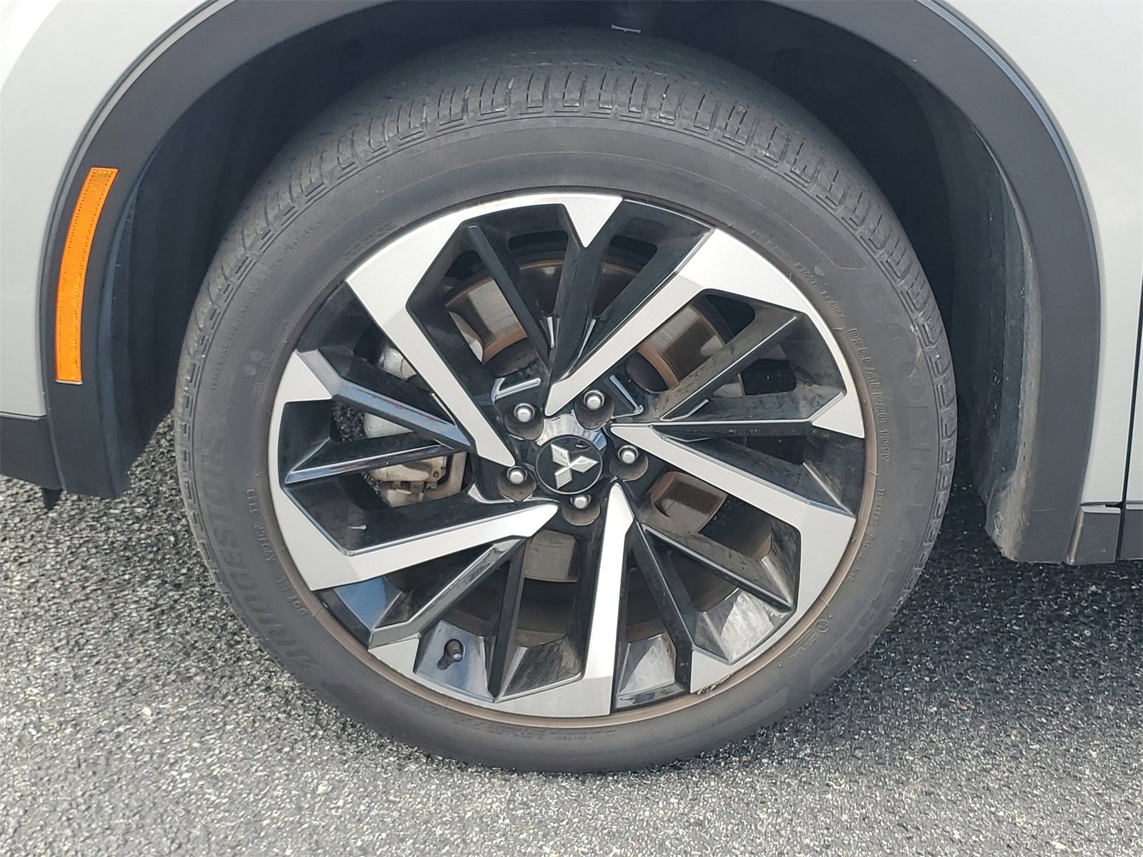 Used 2024 Mitsubishi Outlander SE image 32