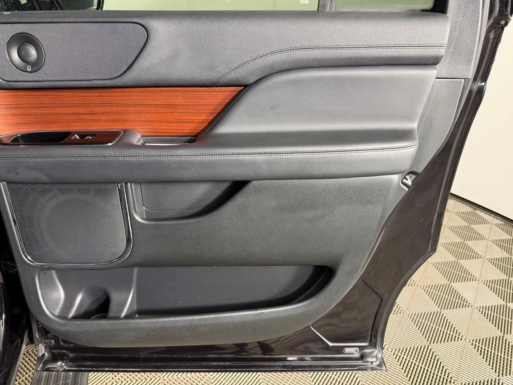 Used 2024 Lincoln Navigator L 4WD image 26