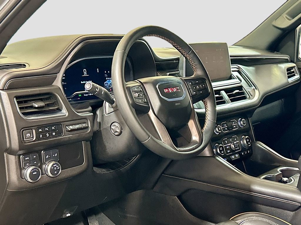 Used 2024 GMC Yukon AT4 w/ AT4 Premium Package AWD/4WD image 7