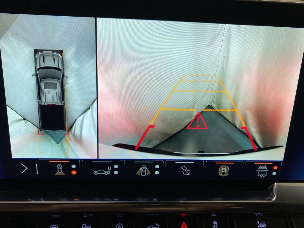 Used 2024 Chevrolet Silverado 1500 LTZ w/ LTZ Premium Package image 19