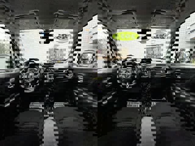 Used 2023 Jeep Renegade Latitude AWD/4WD image 14