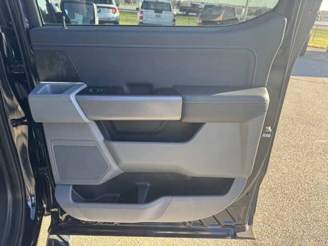 Certified 2022 Ford F150 XLT w/ Equipment Group 302A High image 28