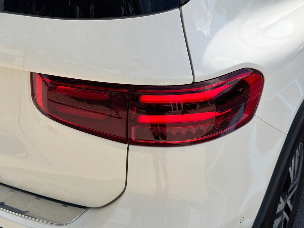 Certified 2024 Mercedes-Benz GLB 250 image 30