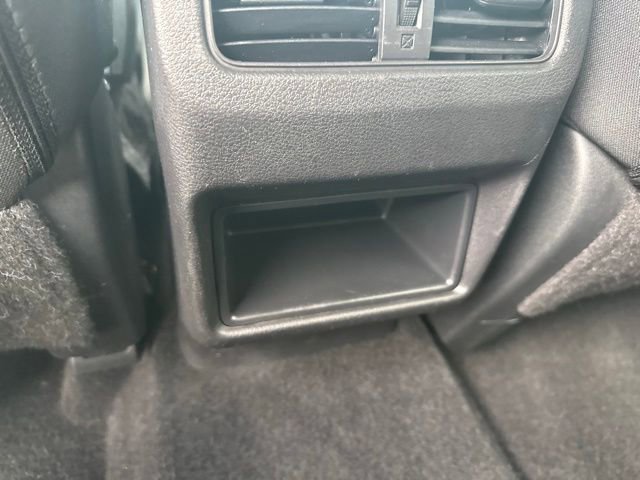 Used 2023 Nissan Rogue S image 13