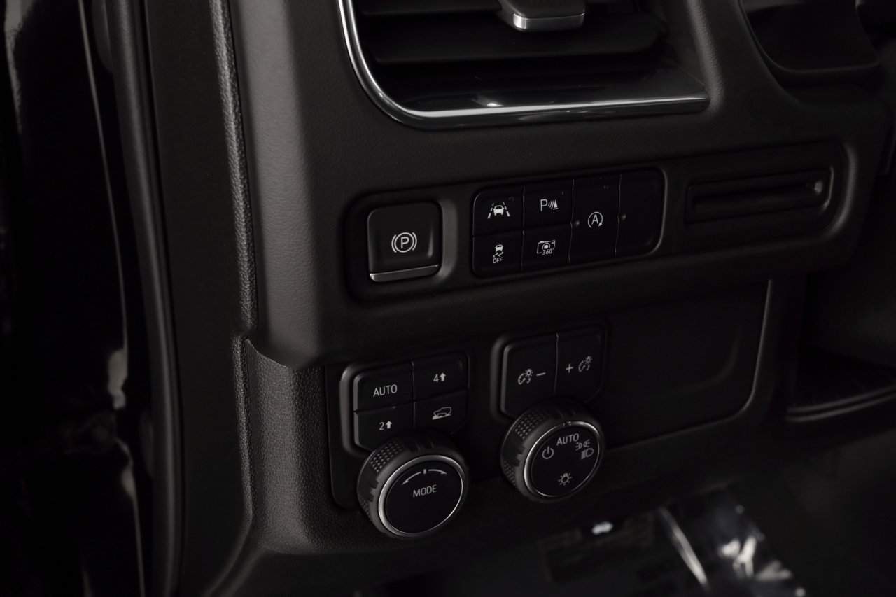 Used 2023 Chevrolet Suburban RST image 37