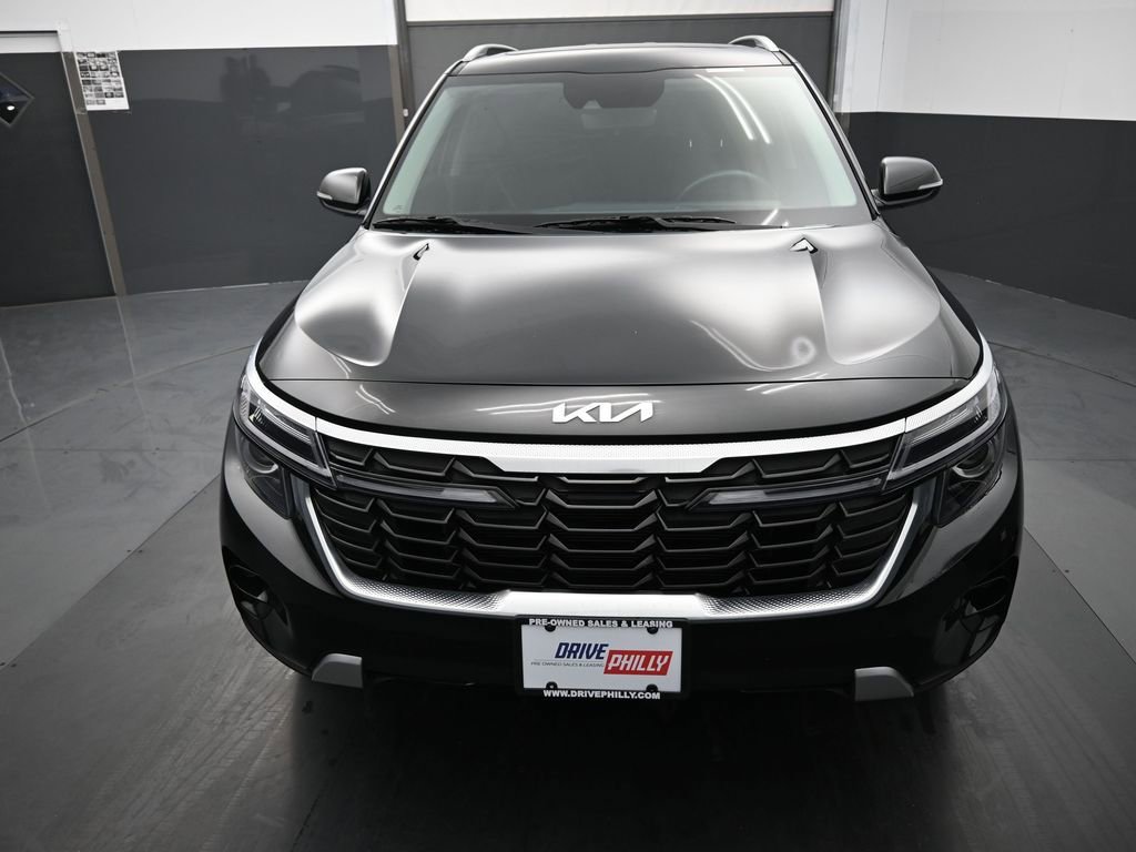 Used 2024 Kia Seltos EX image 4