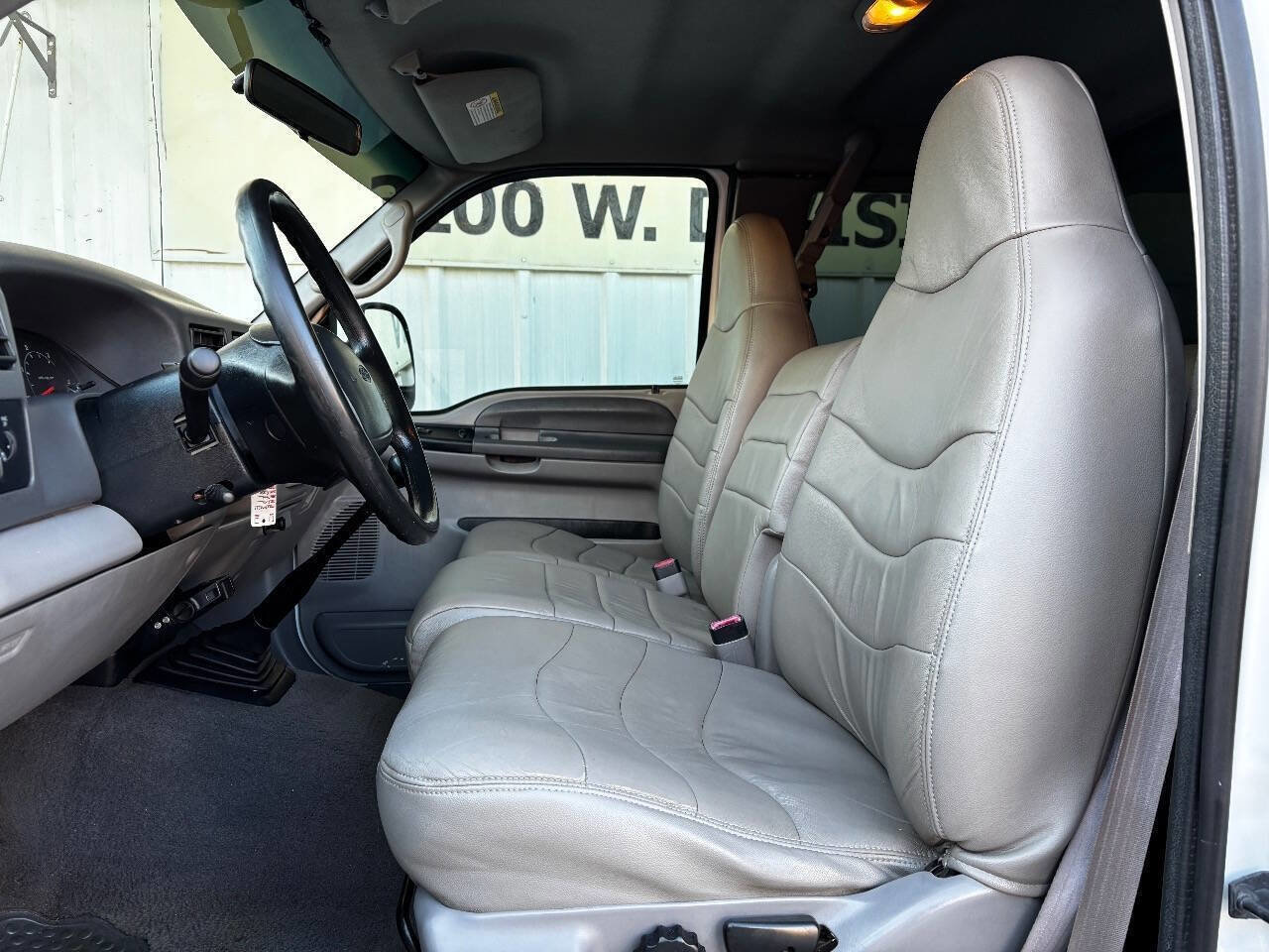 Used 2000 Ford F250 XL image 8