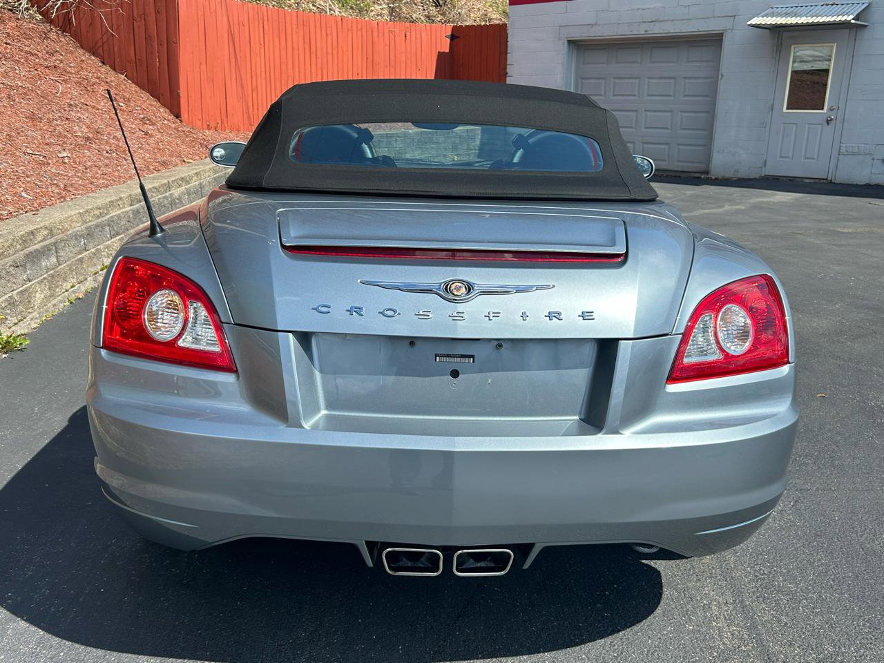 Used 2005 Chrysler Crossfire Limited image 8