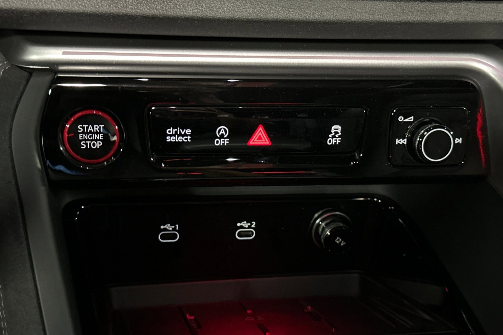 New 2026 Audi SQ5 Premium Plus image 20