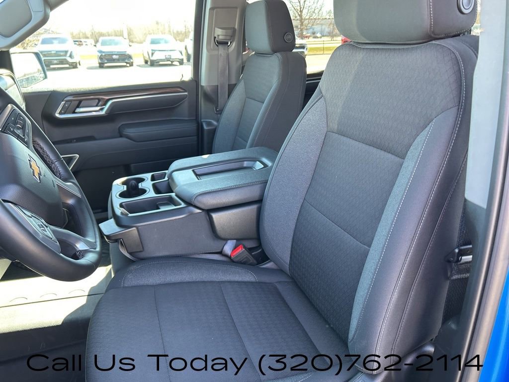 Certified 2025 Chevrolet Silverado 1500 LT AWD/4WD image 19