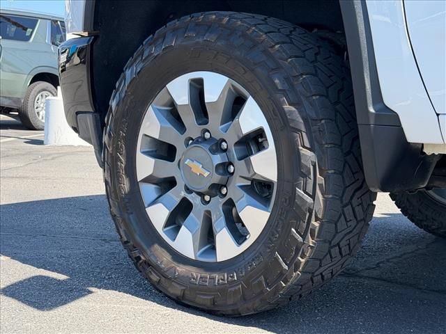 Certified 2021 Chevrolet Silverado 2500 Custom w/ Custom Value Package AWD/4WD image 24