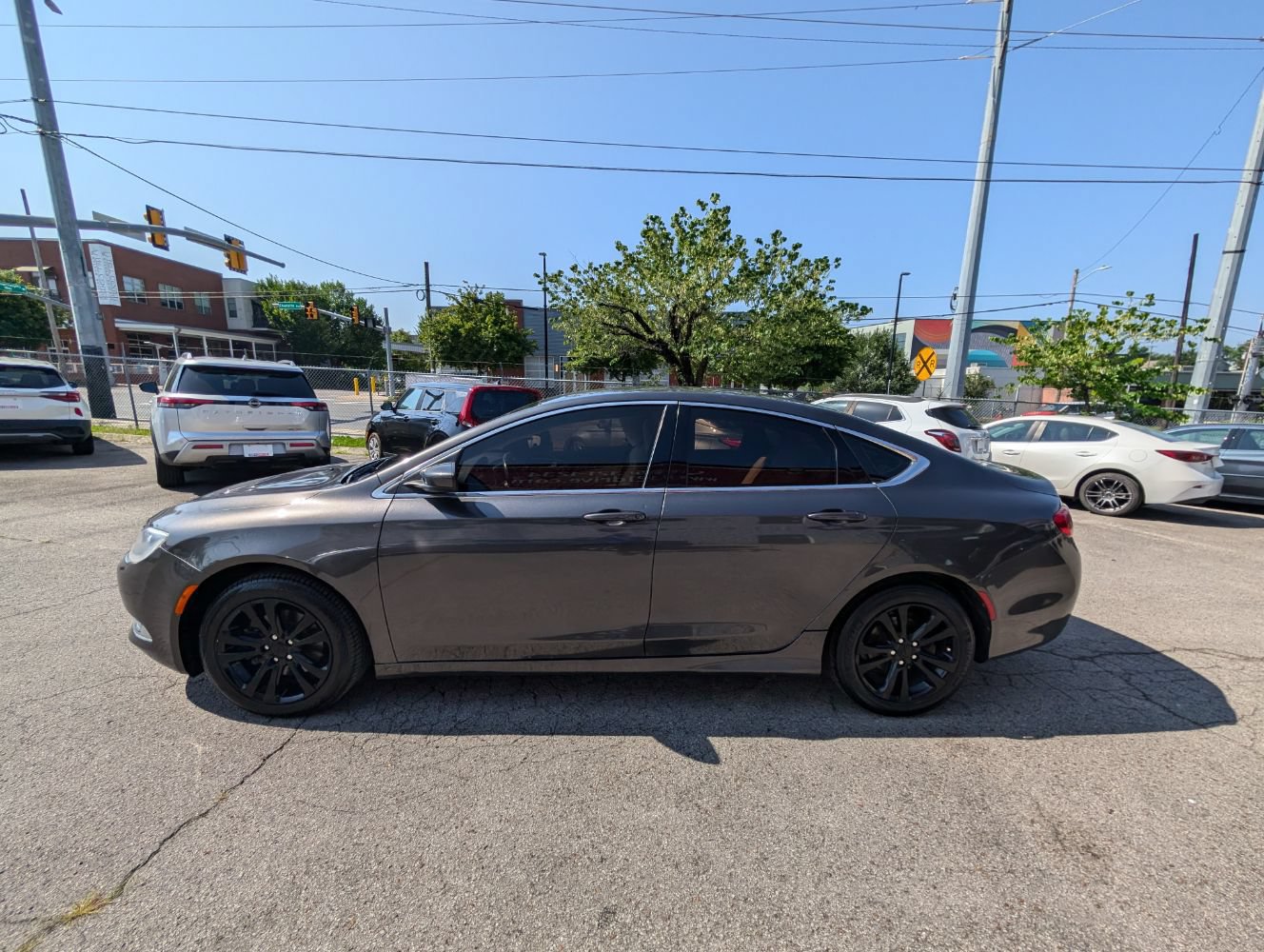 Used 2015 Chrysler 200 Limited w/ Convenience Group FWD image 9