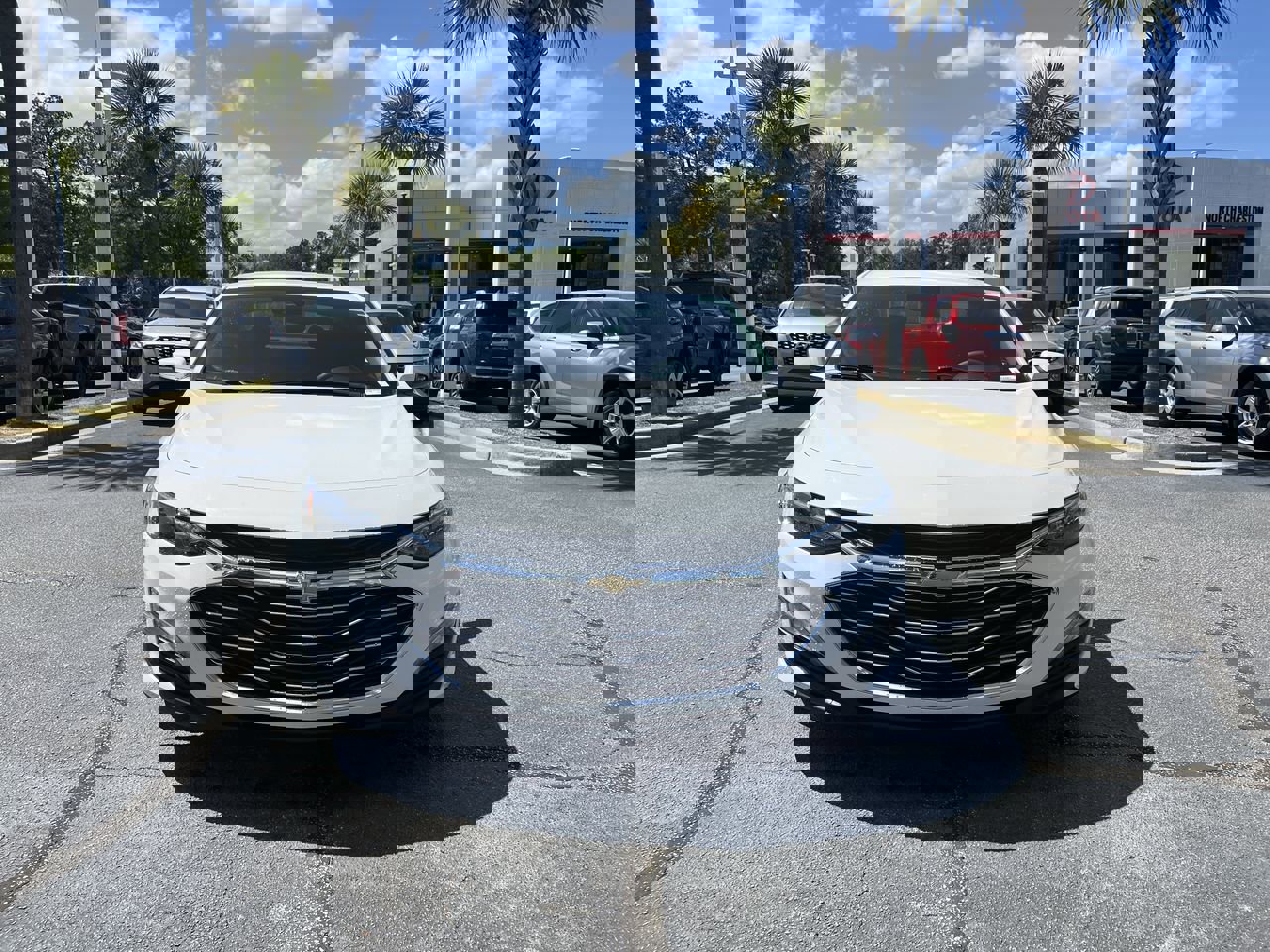 Used 2023 Chevrolet Malibu LT image 3