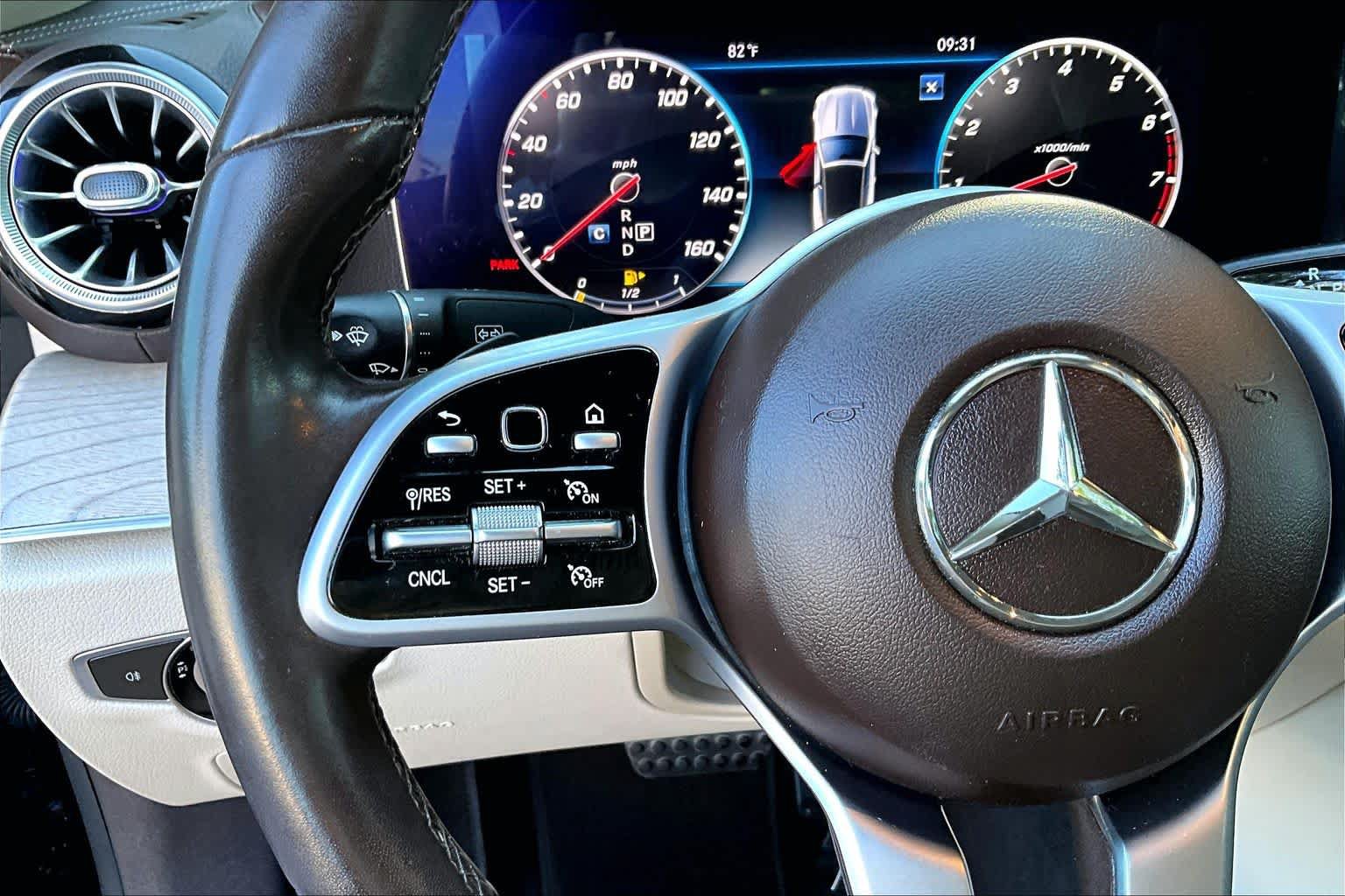 Used 2019 Mercedes-Benz E 450 Cabriolet image 21