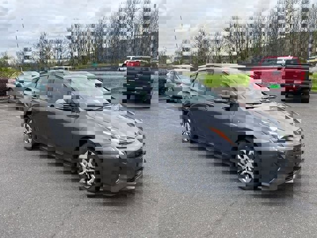 Used 2018 Toyota Prius Four w/ Advanced Technology Package FWD image 2