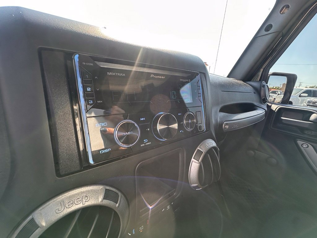 Used 2016 Jeep Wrangler Sport AWD/4WD image 24