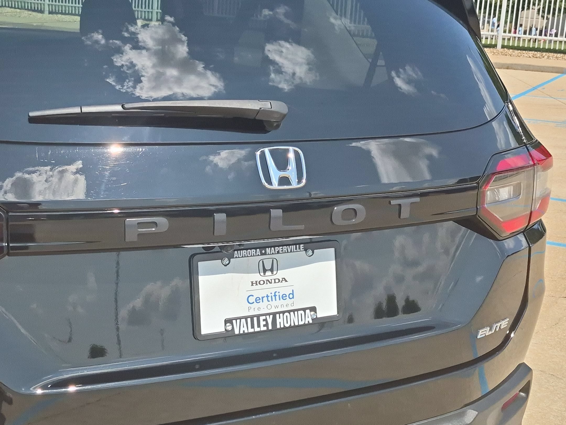 Certified 2025 Honda Pilot Elite image 31