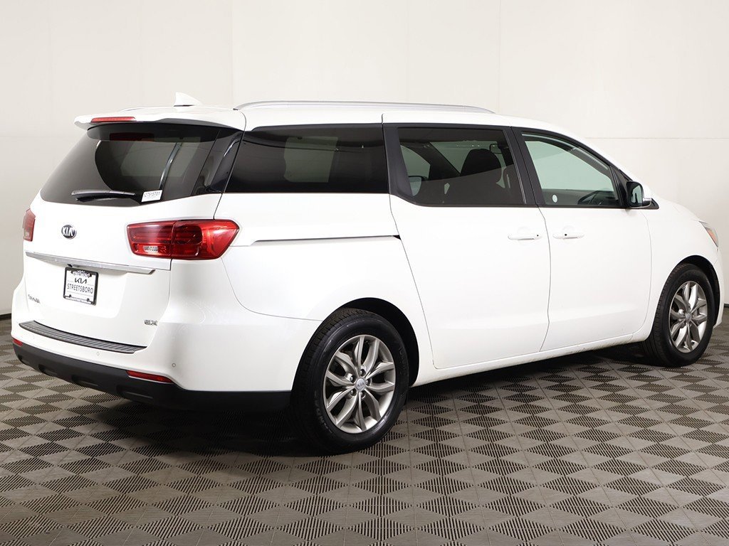 Used 2019 Kia Sedona EX image 9