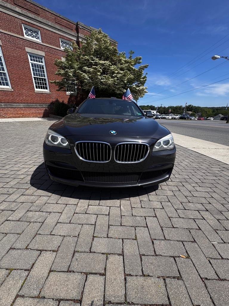 Used 2014 BMW 750Li xDrive AWD/4WD image 8