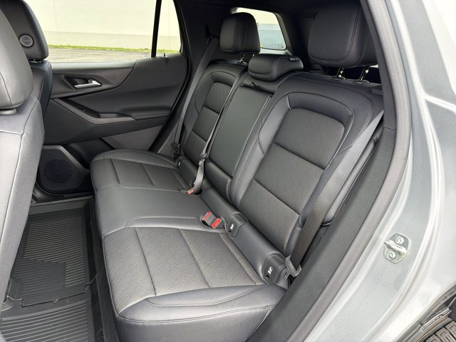 New 2026 Chevrolet Equinox LT image 24
