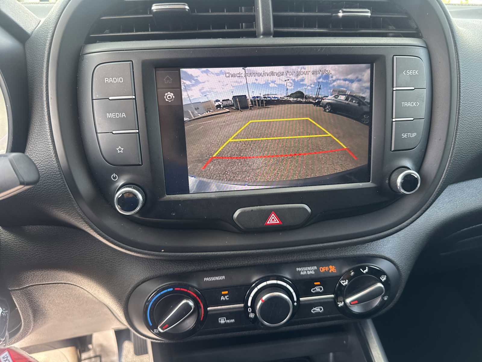 Used 2023 Kia Soul LX image 7