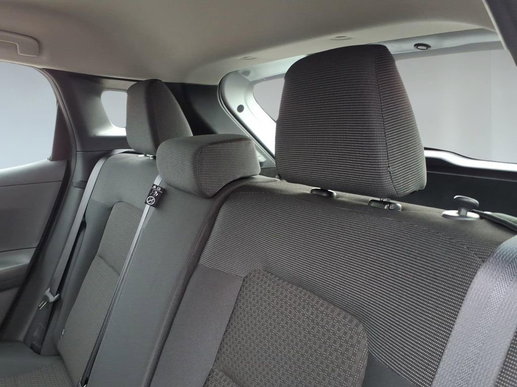 New 2026 Nissan Kicks S image 10