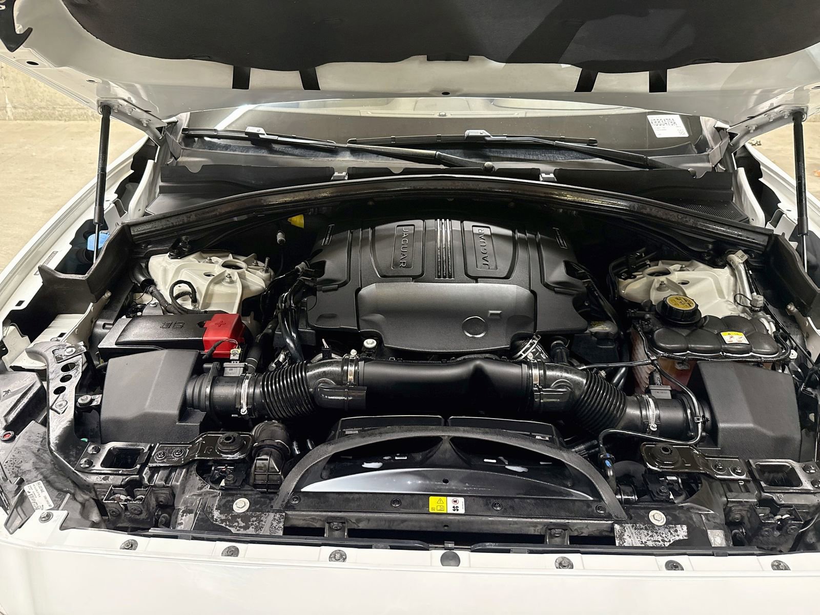 Used 2018 Jaguar F-PACE Prestige AWD/4WD image 33