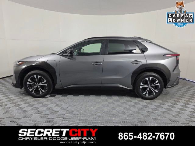 Used 2023 Toyota bZ4X XLE w/ Weather Package FWD image 4