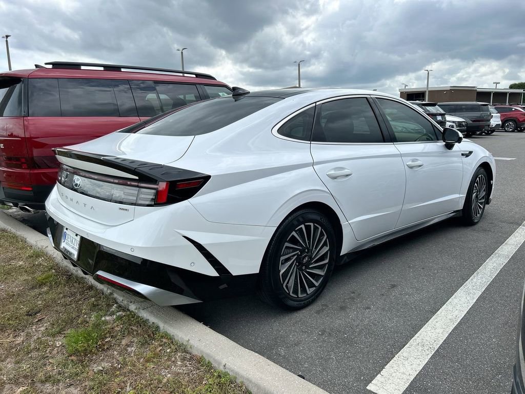 Used 2025 Hyundai Sonata Limited image 7