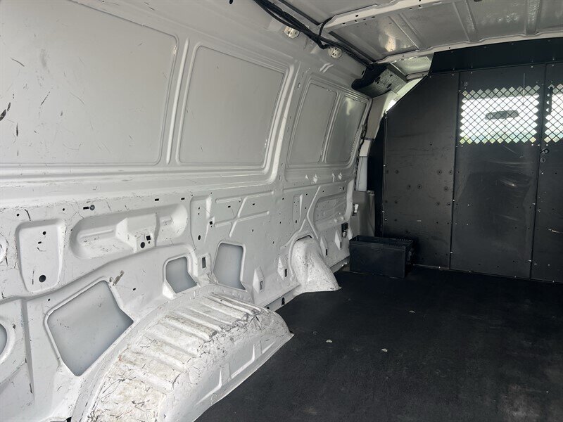 Used 2013 Ford E-150 and Econoline 150 RWD image 9