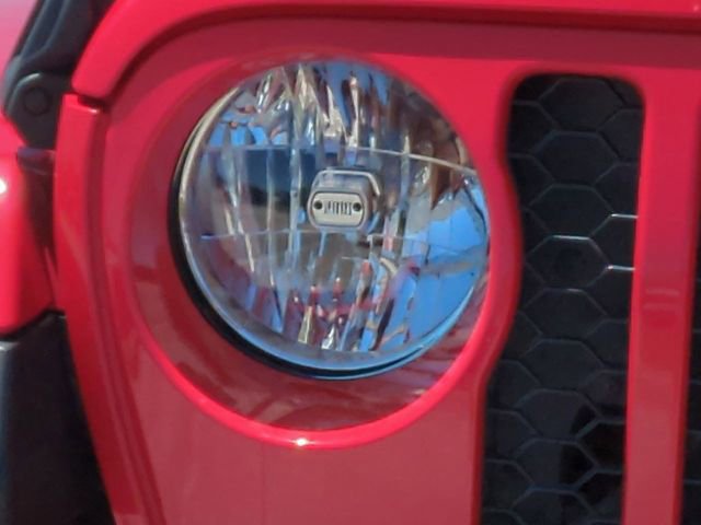 Used 2022 Jeep Gladiator Sport image 10