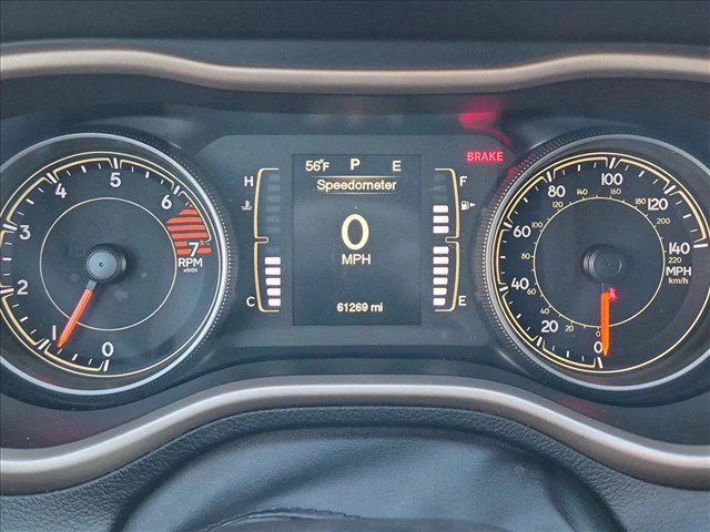 Used 2016 Jeep Cherokee Latitude w/ Cold Weather Group AWD/4WD image 11