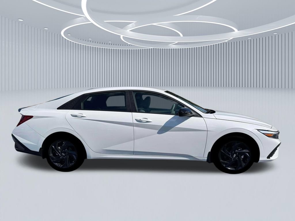 New 2026 Hyundai Elantra Sport FWD image 9
